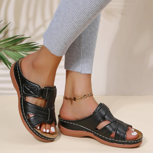 Aurora | Stylish slip-on sandals with crossed straps