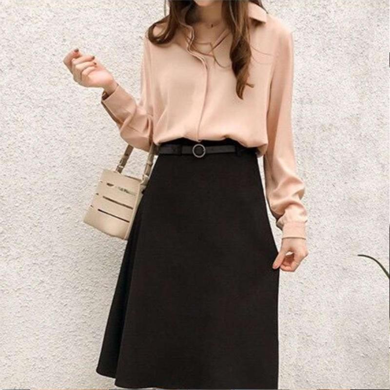 Emery | Elegante Minimalistische Satijnen Blouse