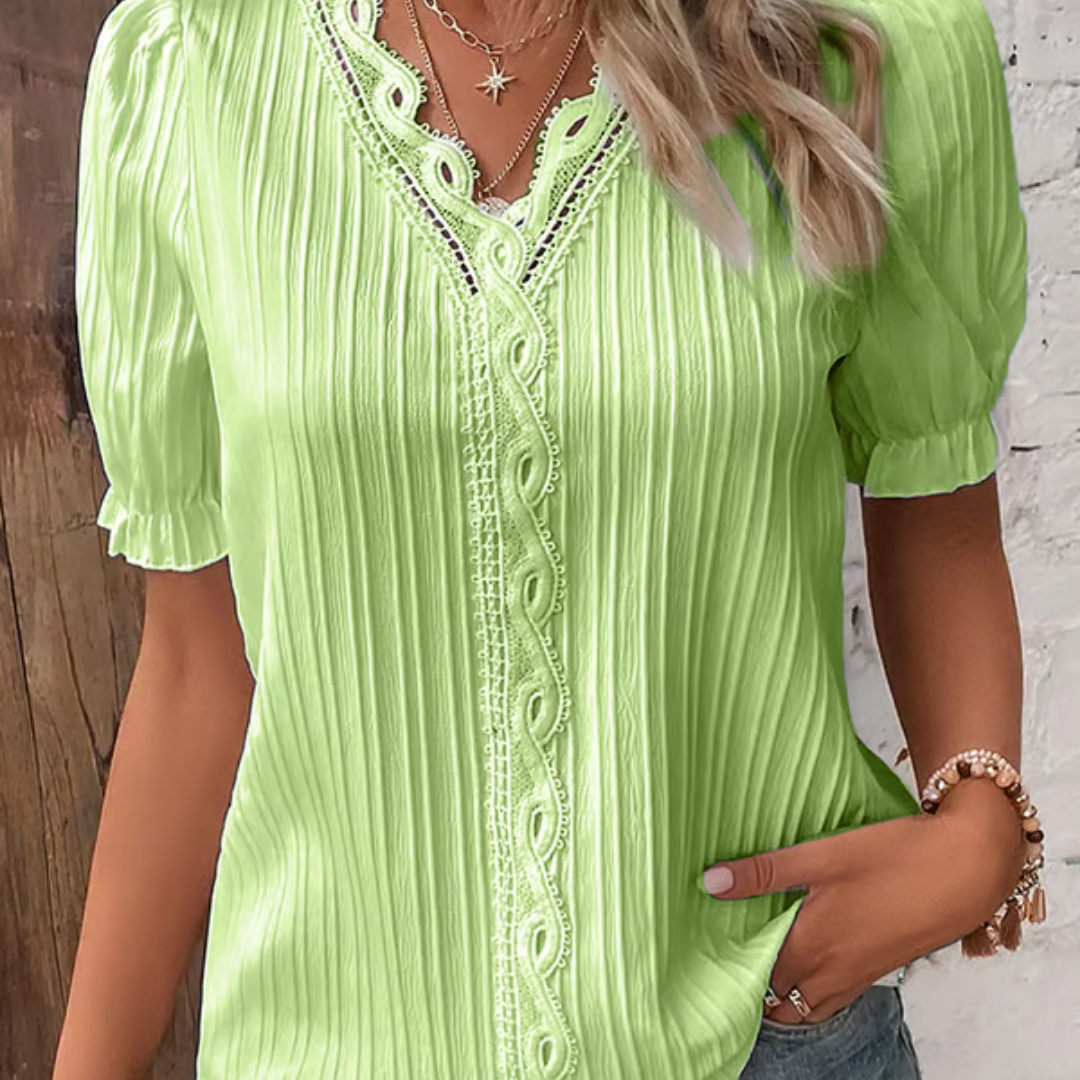 Valentina | Elegant Blouse with Delicate Lace