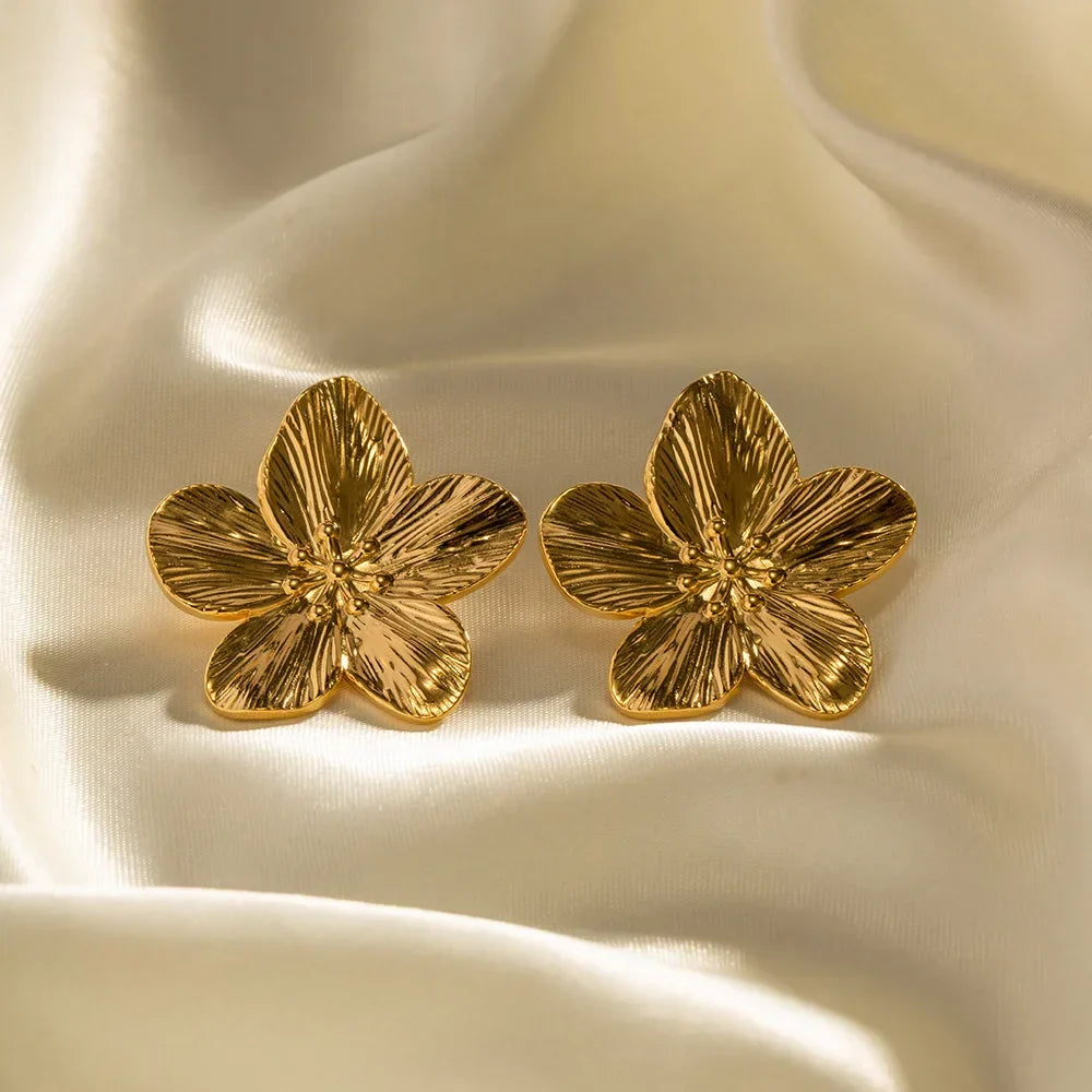 Lydia | Elegante Bloemvormige Oorknopjes
