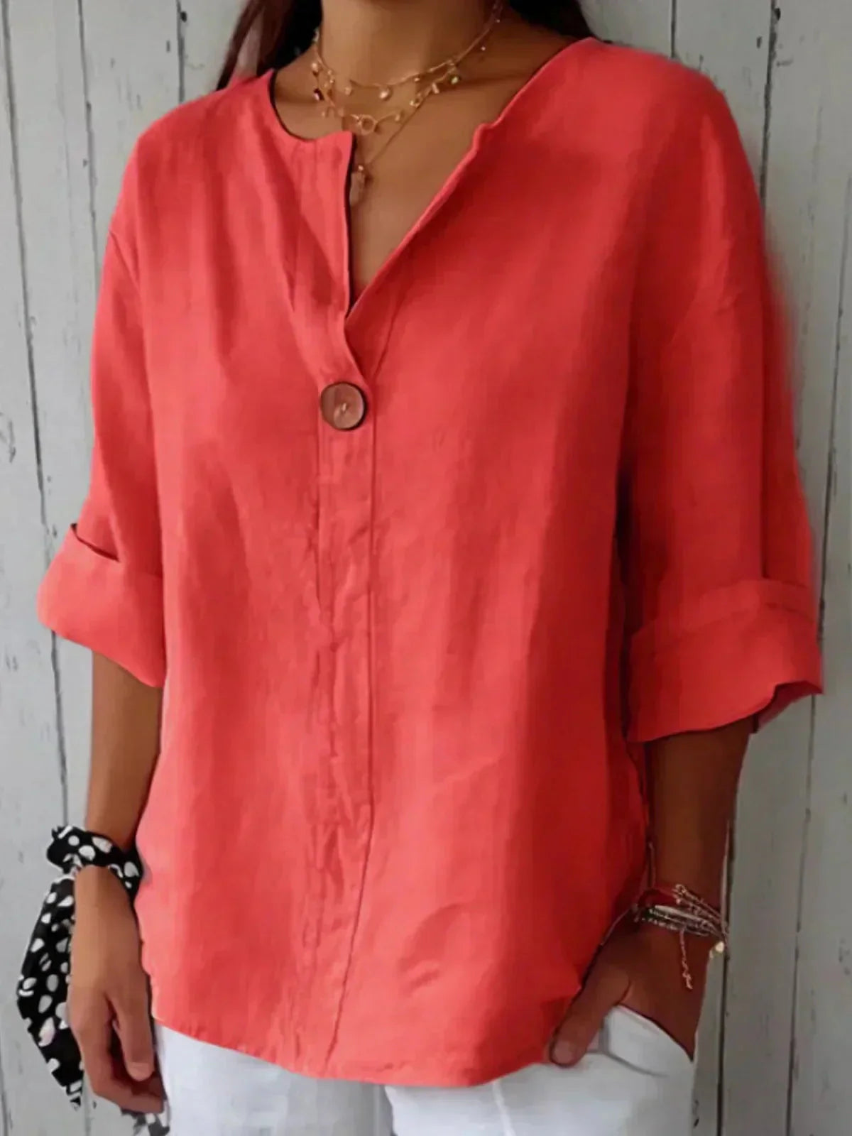 Sabrina | Stilvolle Bluse mit Knopfdetail