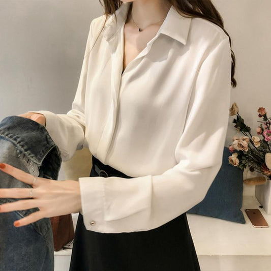 Emery | Elegante Minimalistische Satijnen Blouse
