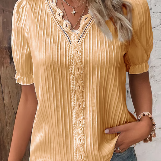 Valentina | Elegant Blouse with Delicate Lace