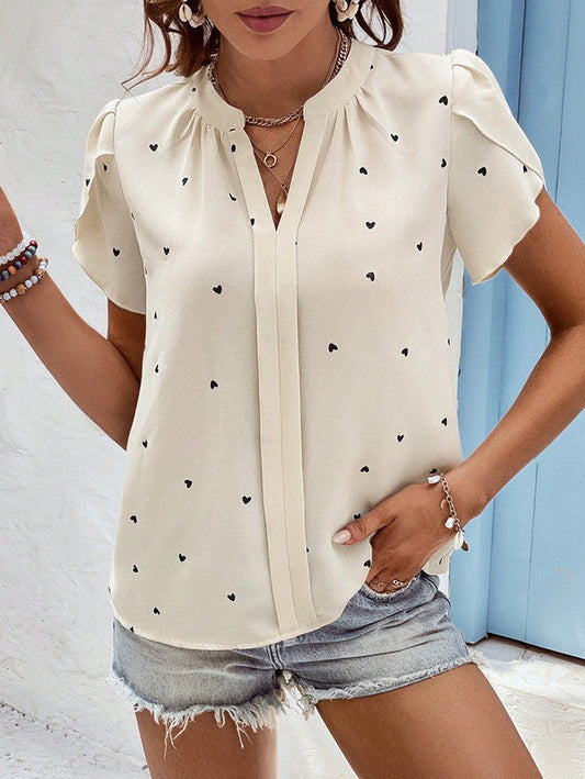 Zuri | Chique Blouse met Hartjesprint