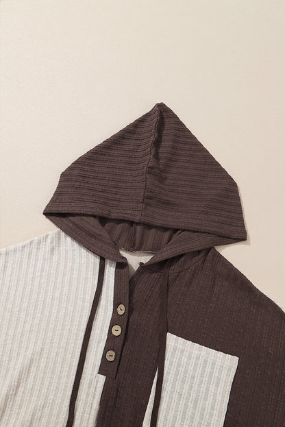 Ava | Colorblock Hoodie Met Knopen En Capuchon
