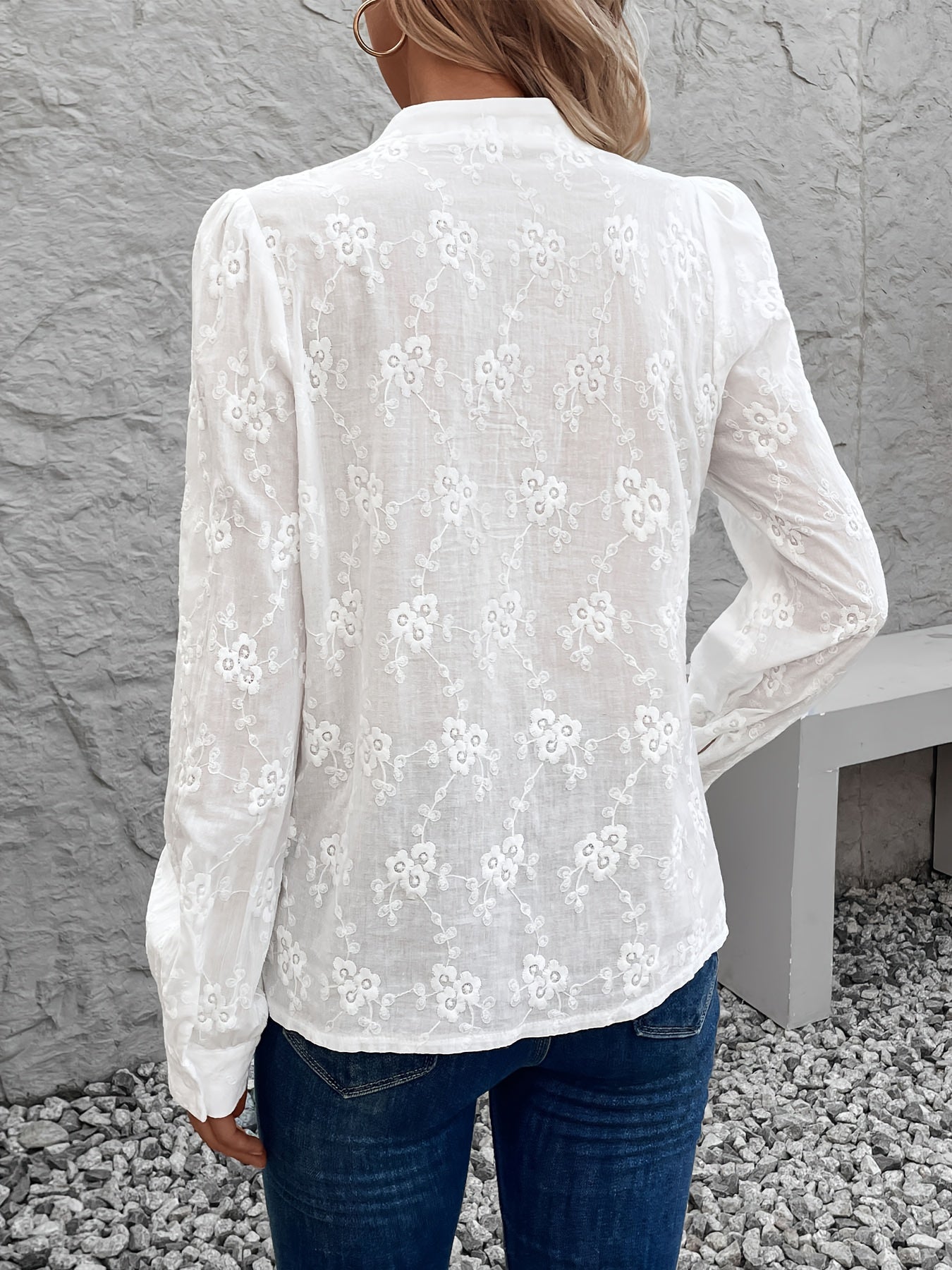 Gracie | Elegante Blouse met Geborduurde Bloemen