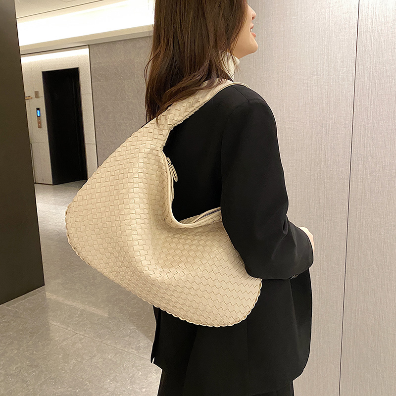 Angelica | Stijlvolle Elegante Gevlochten Handtas